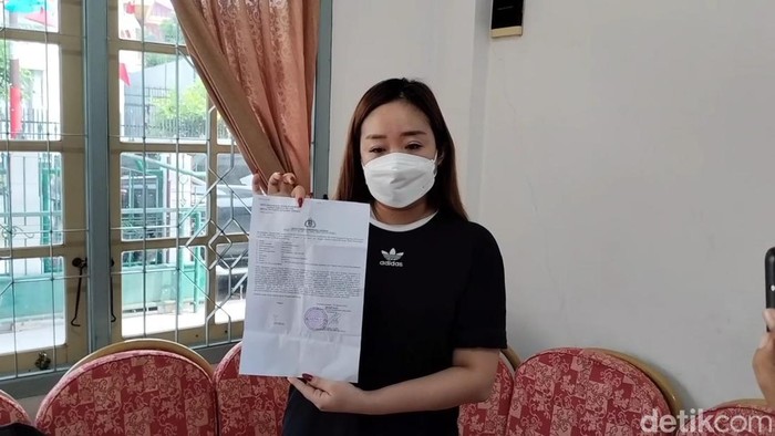 Peristiwa perundungan itu terjadi di salah satu sekolah swasta di Jalan Kapten Marzuki Kelurahan, Ilir D III Kecamatan, Ilir Timur I Palembang pada Senin (5/8/2024). Orang tua korban, Cornelia mengaku mendapat telepon dari guru bahwa anaknya dipukul kakak kelas saat jam istirahat. Ia langsung mendatangi sekolah tersebut untuk memastikan kejadian dan kondisi anaknya.