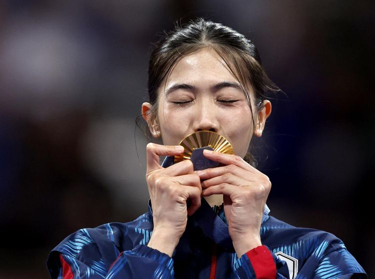Potret Peraih Emas Olimpiade 2024 Pertama Thailand, Langsung Pensiun