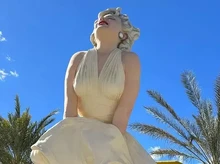 Patung Raksasa Marilyn Monroe yang Kontroversi Akan Dipindahkan