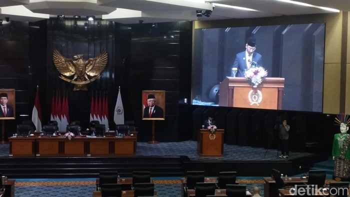 Kemacetan DKI Rugikan Ekonomi Rp 65 Triliun, Heru Budi Berbagi Upaya Penanganan