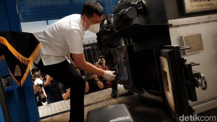 Polda Metro Jaya memusnahkan ganja hingga sabu hasil Operasi Nila Jaya 2024.