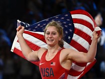 Potret Amit Elor, Pegulat AS Termuda yang Menangkan Emas Olimpiade