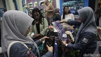 Ada juga penghargaan kepada 82 tokoh akademisi, media, komunitas, pemerintah daerah dan dunia usaha yang telah bermitra dengan KLHK dalam menjalankan tugas sehari-hari.  