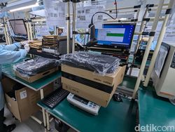 Melihat Laptop Asus Dirakit Sampai Disiksa di Batam