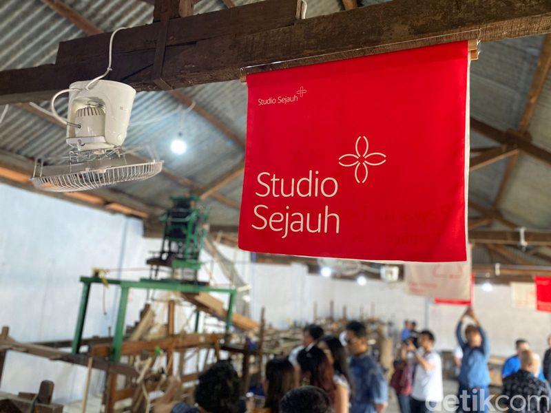 Sejauh Mata Memandang Luncurkan Studio Sejauh