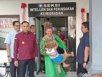 Si Kocong Bikin Heboh, Tak Mau Pulang ke Ukraina