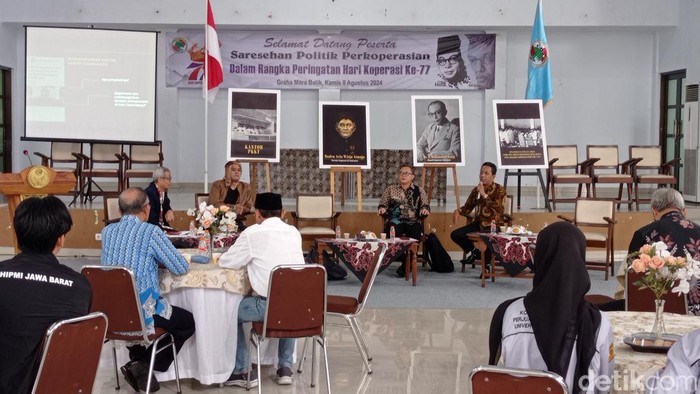 Suasana Serasehan Politik Perkoperasian di Graha Mitra Batik Tasikmalaya, Kamis (8/8/2024).
