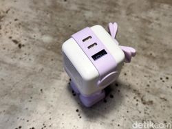 Unboxing Ugreen Robot GaN, Adaptor Charger Rp 400 Ribu Menggemaskan