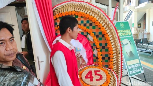 Ronaldo usai menjalani sidang di PN Denpasar, Kamis (8/8/2024). (Aryo Mahendro/detikBali).