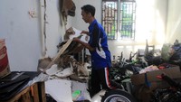 Angin puting beliung disertai hujan deras menerjang wilayah setempat pada Kamis (8/8/2024) malam. 