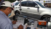 Uji emisi gratis ini diadakan KLHK dengan menggandeng operator pelaksana dari PT Gasopi Labirin Indonesia. Pelaksana sekaligus Direktur Gasopi Labirin Indonesia, Heru Sugianto mengatakan uji emisi diadakan sejak 8 Agustus 2024 hingga 10 Agustus 2024.