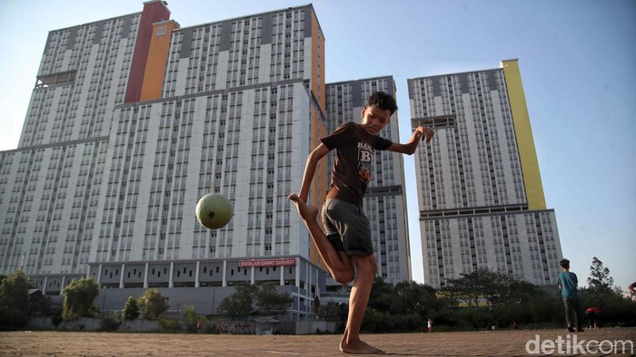 Pemerintah menyusun rencana penggunaan kembali Wisma Atlet Kemayoran, Jakarta. Rencananya bangunan tersebut akan dijadikan hunian ASN-kawasan komersial.
