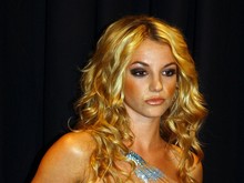 Britney Spears Sukarela Masuk Rehab