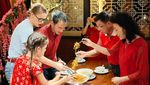 Daniel Mananta Bagikan Momen Makan Durian hingga Bihun Bebek