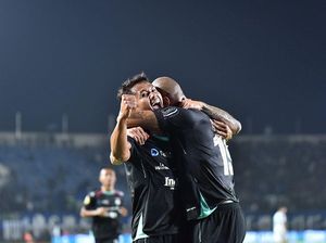 Lini Depan Persib yang Menyedihkan