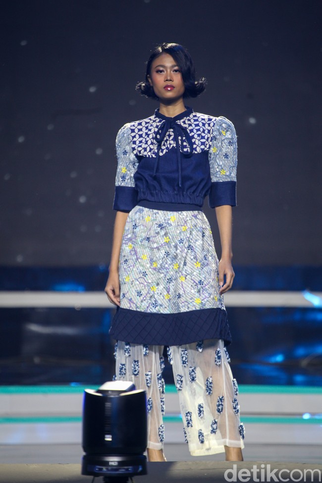 Empat brand dan desainer lokal memamerkan koleksi busana ramah lingkungan di Festival LIKE 2 KLHK di Jakarta Convention Center, Senayan. Mereka adalah Adrie Basuki, Aruna, Imaji Studio dan Setali Indonesia.  Foto: Andhika Prasetia/Detikcom