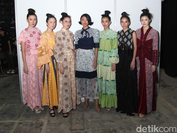 10 Foto Koleksi Busana Ramah Lingkungan di Festival LIKE 2