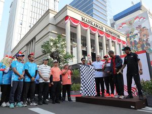 8 Hakim Konstitusi Jalan Sehat Menuju HUT ke-21 MK, Anwar Usman Absen