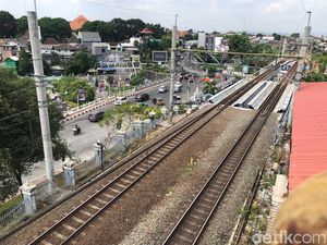 Detik-detik Afif Lompat dari KA gegara Panik Kebablasan Stasiun Tugu