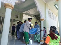 Tiba di Lombok, Jenazah PMI yang Tewas Ditembak di Malaysia Disambut Tangis