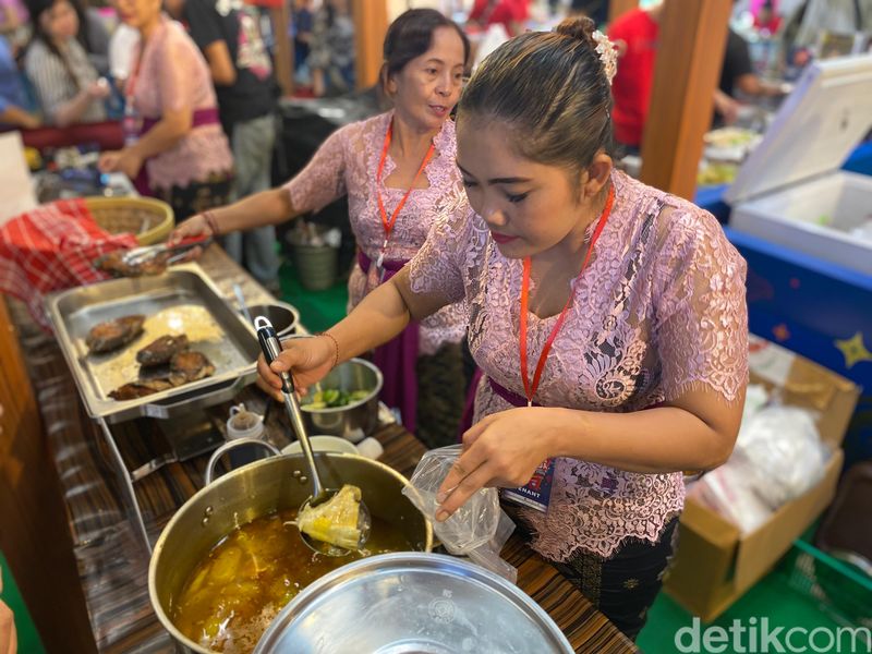 Kampoeng Legenda di Mal Ciputra Jakarta