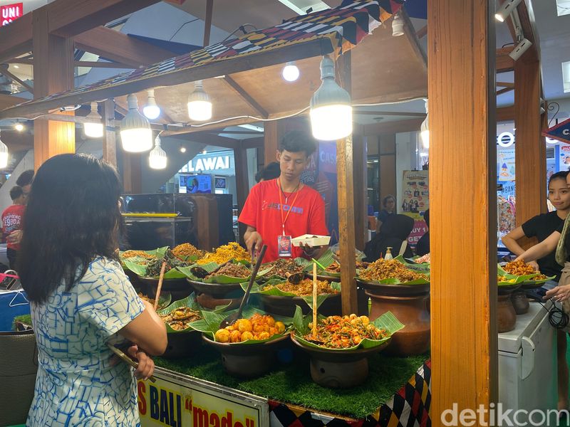 Kampoeng Legenda di Mal Ciputra Jakarta