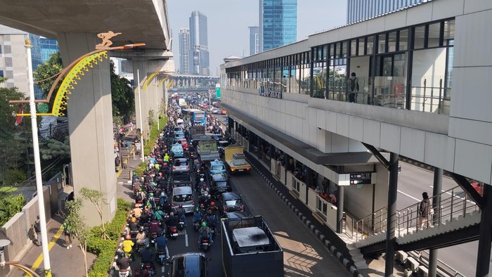 Kemacetan di Pancoran arah Kuningan (Fawdi/detikcom)