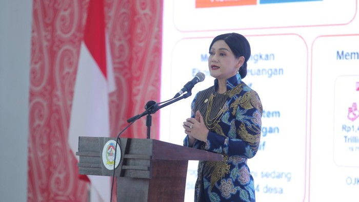 Kepala Eksekutif Pengawas Perilaku Pelaku Usaha Jasa Keuangan, Edukasi, dan Pelindungan Konsumen OJK, Friderica Widyasari Dewi