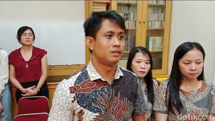 Kepala Sekolah SD Manggala Primary School Palembang, Sugianto