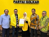 Erna-Rahmat Daftar Cawalkot-Cawawalkot Parepare di KPU 29 Agustus