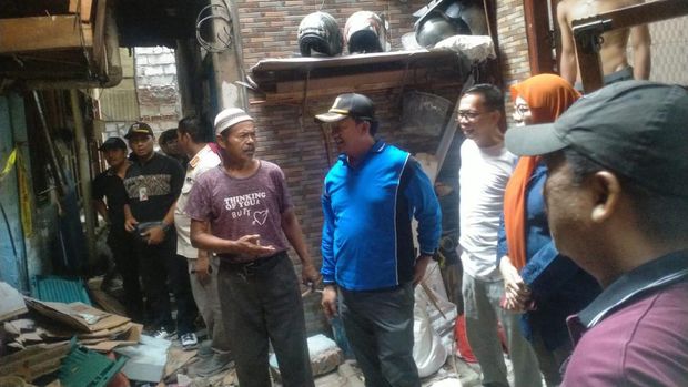 Ledakan tabung gas terjadi di Penjaringan, Jakarta Utara (Jakut). Akibat ledakan tersebut, dua orang terluka. (dok Damkar Jakut)