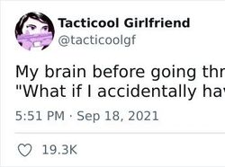 Meme yang Cuma Dimengerti Orang Overthinking, Ada Aja yang Dipikirin