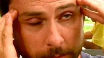 Kebanyakan mikir yang nggak-nggak, cemas sendiri jadinya. Foto: via Bored Panda