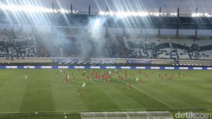 Opening ceremony Liga 1 Indonesia di Stadion Si Jalak Harupat, Kutawaringin, Kabupaten Bandung, Jumat (9/8/2024)