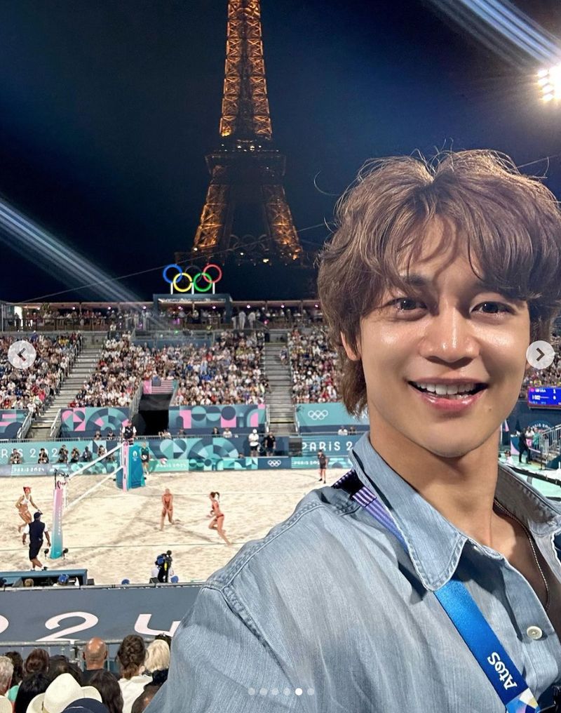 Pesona Lee Dong Wook & Minho SHINee Nonton Olimpiade 2024, Dukung Atlet Korea