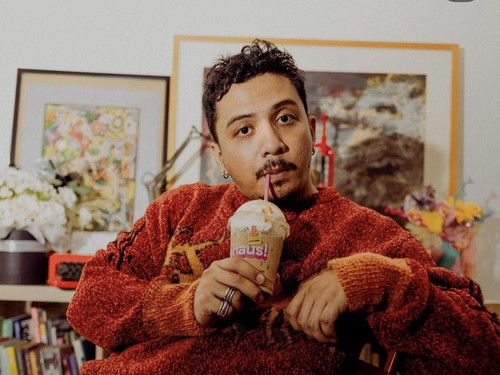 Seru! Sal Priadi Kulineran di Pasar Gede hingga Warung Mie Ayam