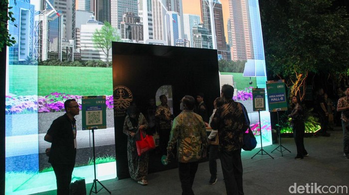 Ada yang menarik nih di Festival LIKE 2 yang digelar KLHK di Jakarta Convention Center tahun ini. Salah satunya immersive area yang ramai disambangi para pengunjung.