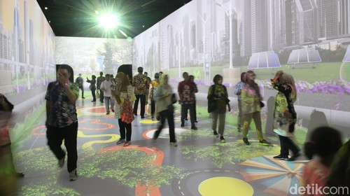 Ada yang menarik nih di Festival LIKE 2 yang digelar KLHK di Jakarta Convention Center tahun ini. Salah satunya immersive area yang ramai disambangi para pengunjung.