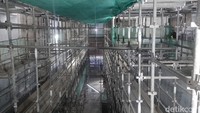 Sebetulnya proyek pembangunan MRT Fase 2A ini bisa secara umum untuk dikunjungi. Namun dalam satu minggu kunjungan dibatasi hanya pada hari Kamis saja dan minimal 10 orang dalam satu sesi.  