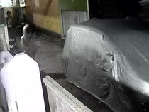 Detik-detik Geng Motor Serang Warga Asyik Nongkrong di Lorong Makassar