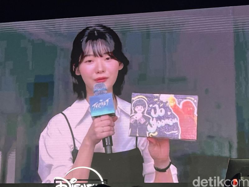 Cast drama Korea original Disney+ Hotstar The Tyrant dalam acara The Tyrant Virtual Talk Show and Fan Meeting yang digelar Jumat (9/8/2024).