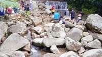 Lembah Tepus, kolam air alami bertingkat-tingkat.