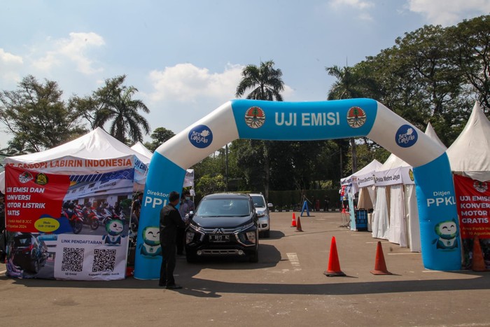 Uji emisi di Festival LIKE 2, Jumat (9/8/2024).