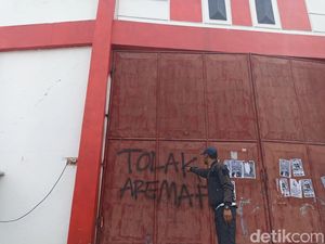 Vandalisme Tolak Arema FC Muncul di Stadion Soepriadi Kota Blitar