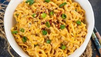 Di beberapa negara, mungkin mie dengan keju adalah lumrah ditemukan. Tetapi bagi orang Jepang, memadukan mie dengan parutan parmesan cukup aneh dan kontroversial. Foto: Zenpop