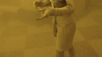 Mary Borders, The Dust Lady, yang selamat dari serangan Menara Kembar pada 11 September. Foto: Historydefined