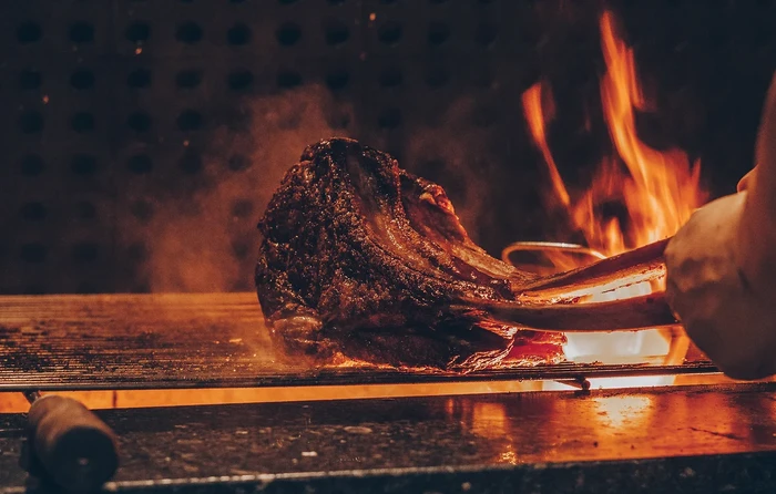 Nyamm! 5 Iga Bakar Smokey nan Premium Buat Makan Enak