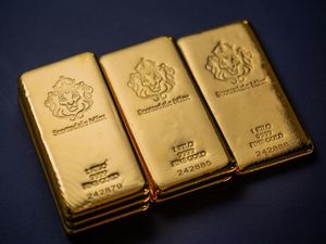 Harga Emas Hari Ini di Jogja 11 Juli 2025, LM-Pegadaian Kompak Meroket!