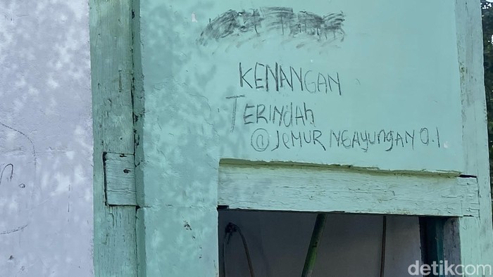 Kampung tengah underpass Taman Pelangi