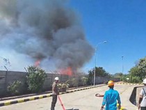 Lahan di Area PLTMG 40 MW Sikka Terbakar